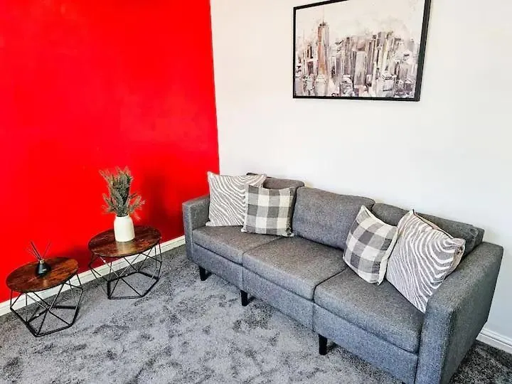 City Centre Flat In Cheltenham